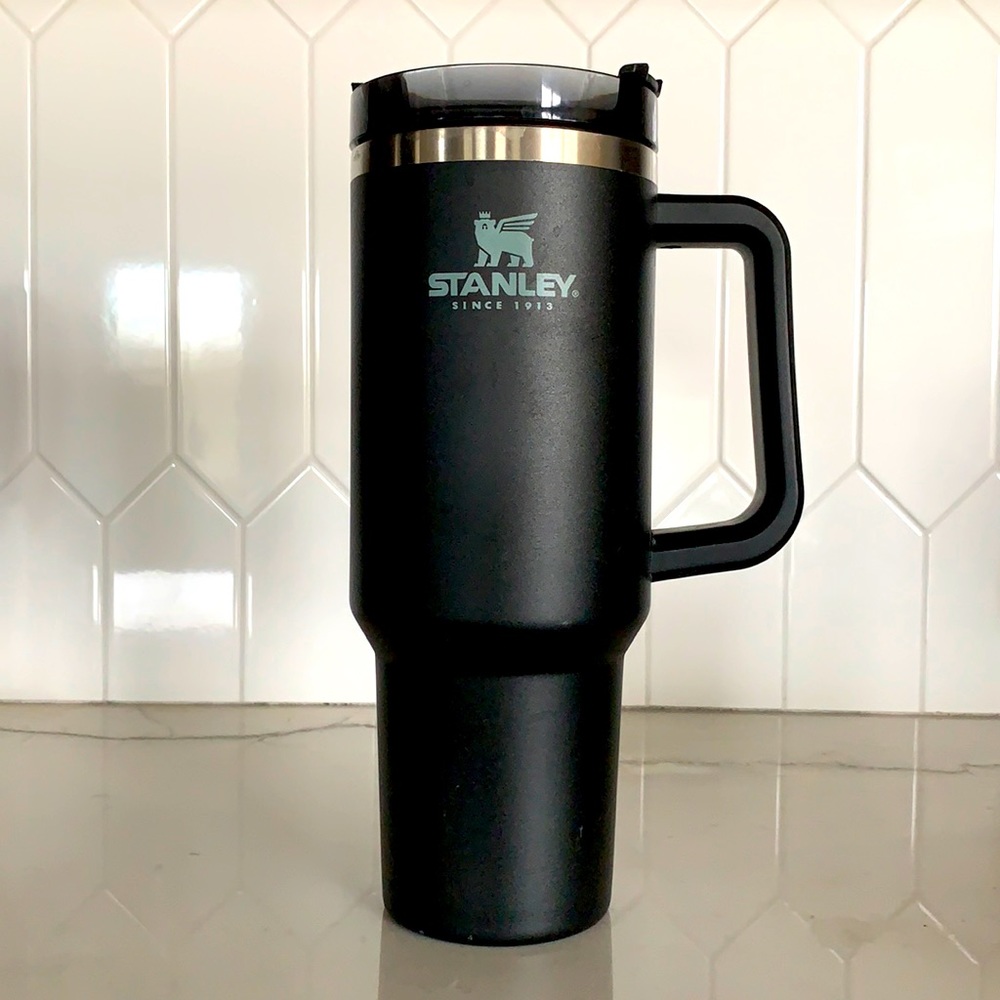 Stanley 40oz NO STRAW! Cup and lid only